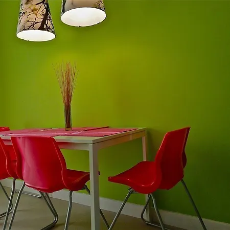 Aparts