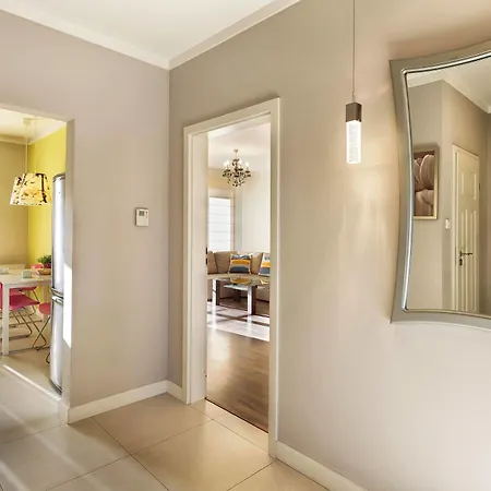 Apartament Aparts *
